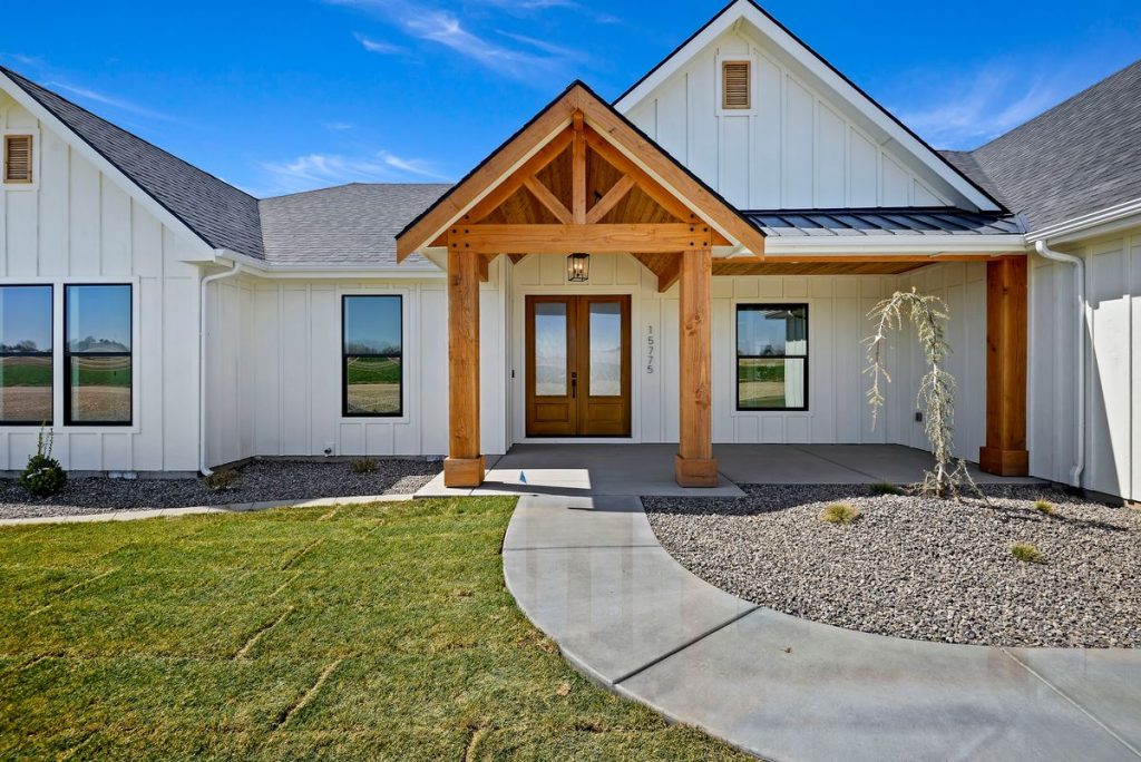 Exteriors Photos (51)