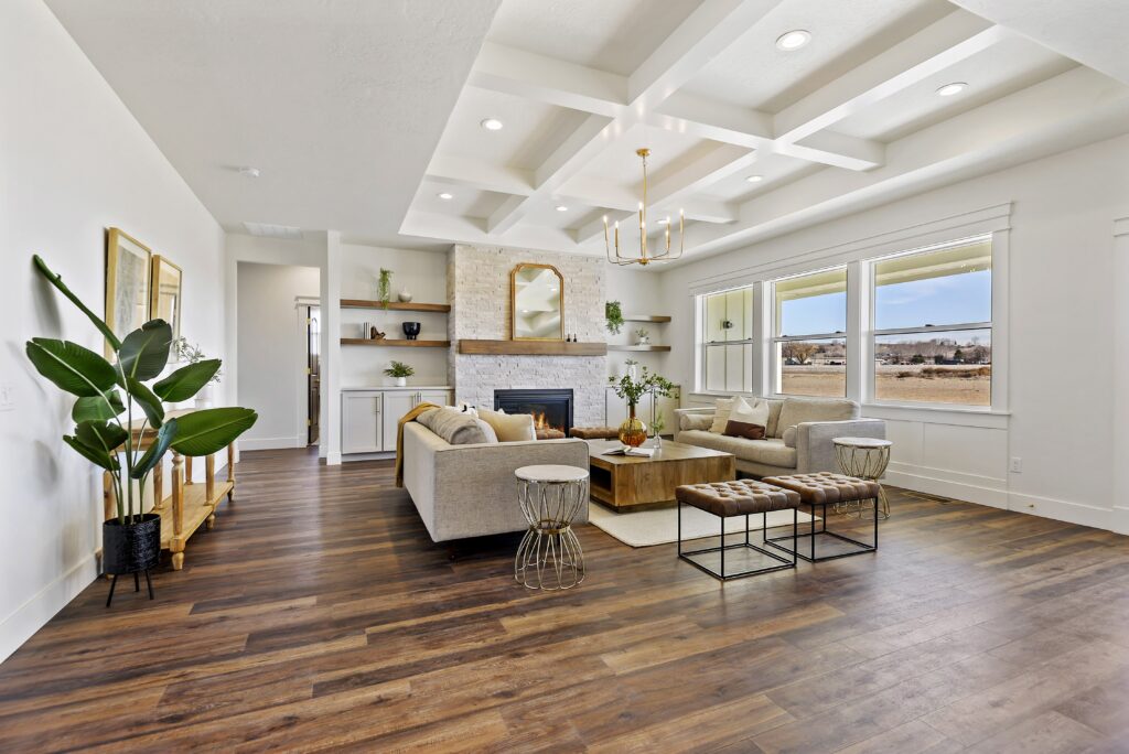 006_Living Room