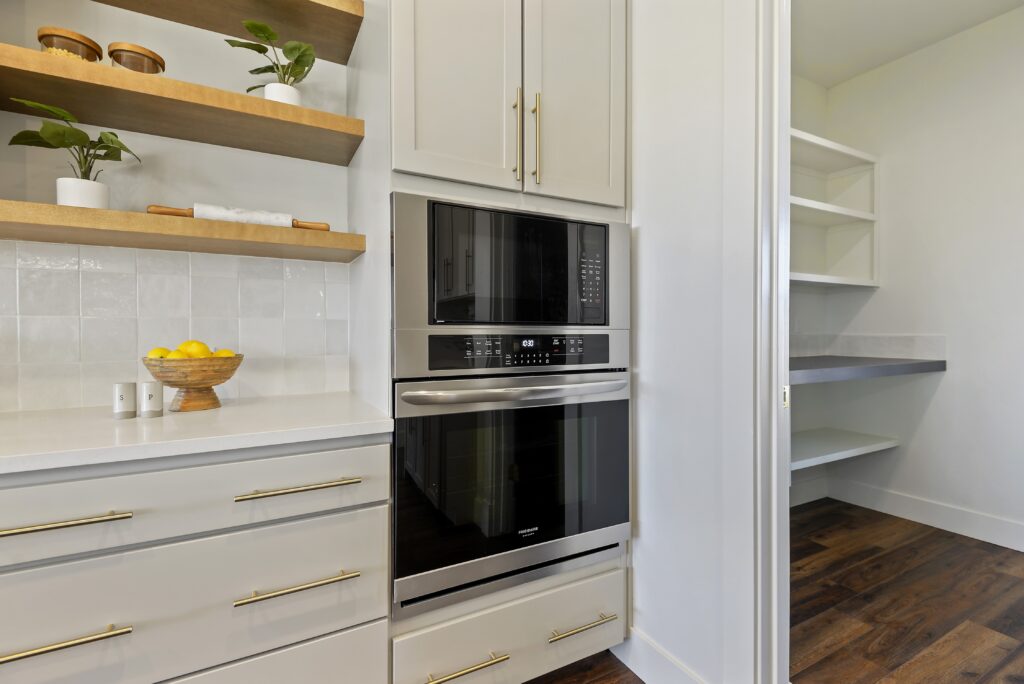 017_Kitchen