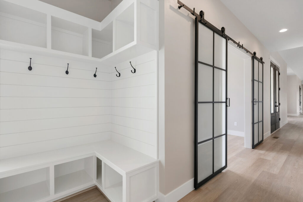 Essence - 4E0A0238